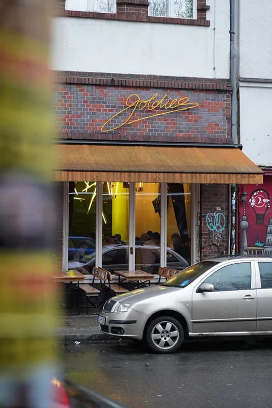 Die erste Goldies Filiale in der Oranienstraße 6 in Berlin-Kreuzberg